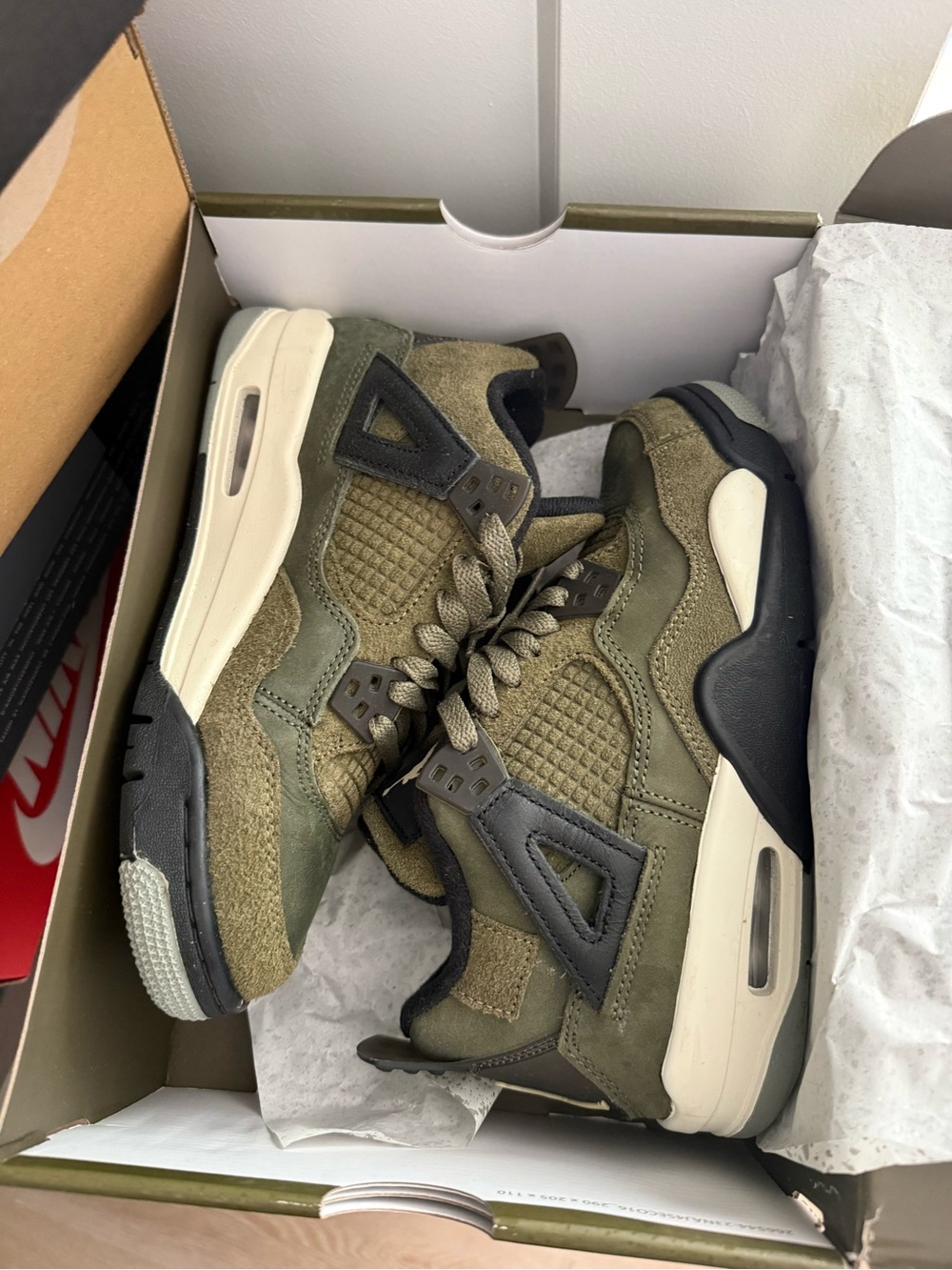 Crafts olive Jordan 4s 4.5Y